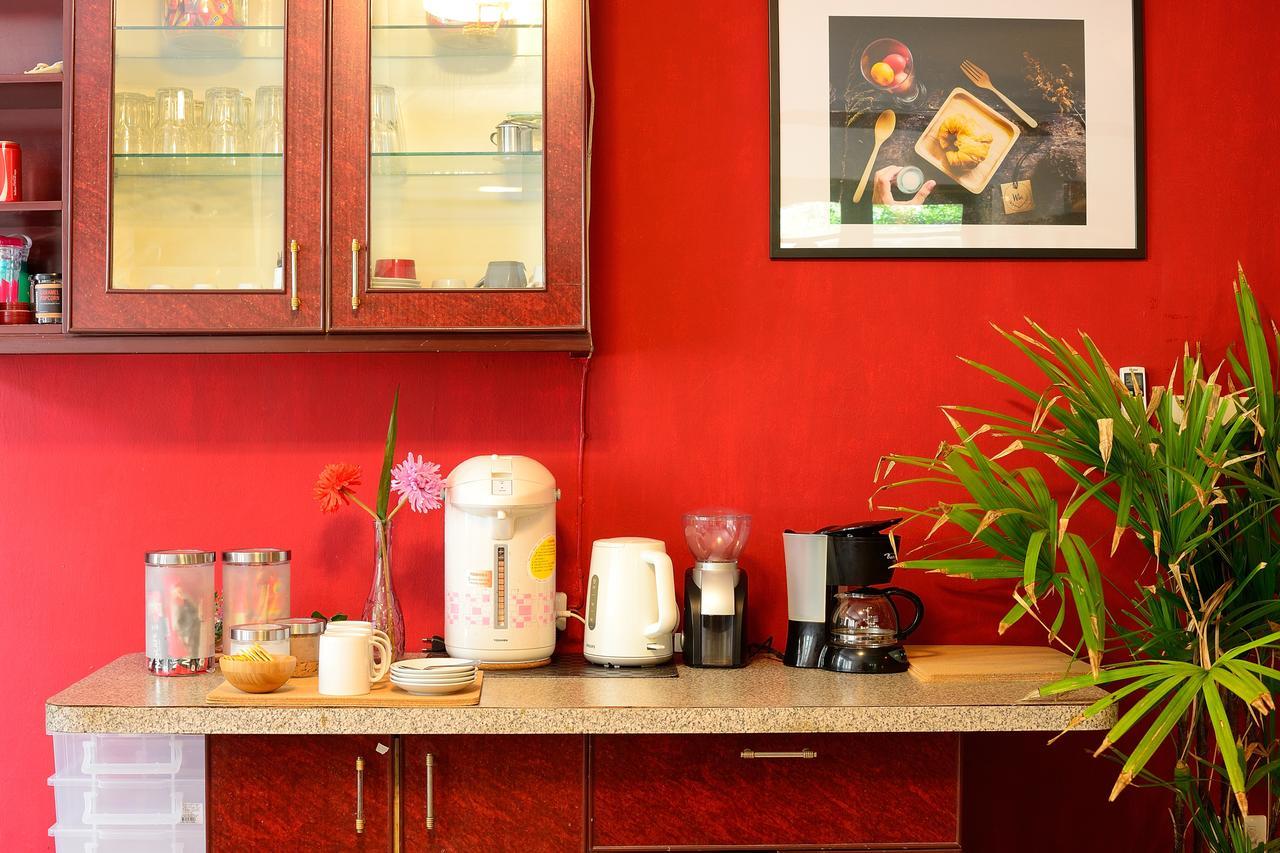Lost And Found Bed And Breakfast Bangkok Exterior foto