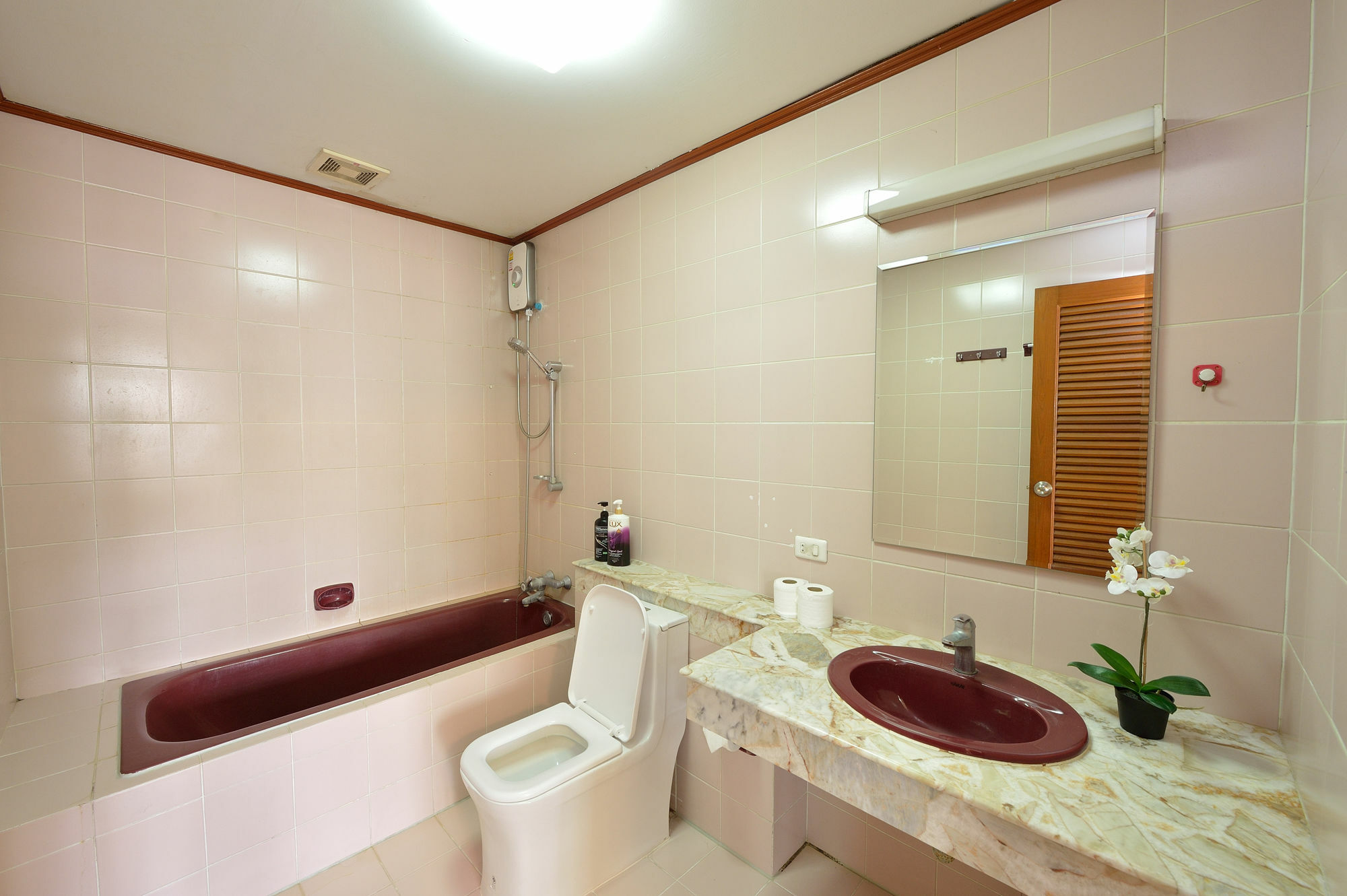 Lost And Found Bed And Breakfast Bangkok Exterior foto